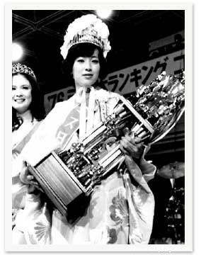http://www.kantsuu.com/mingxing/UploadFiles_7422/200510/20051008081921738.jpg